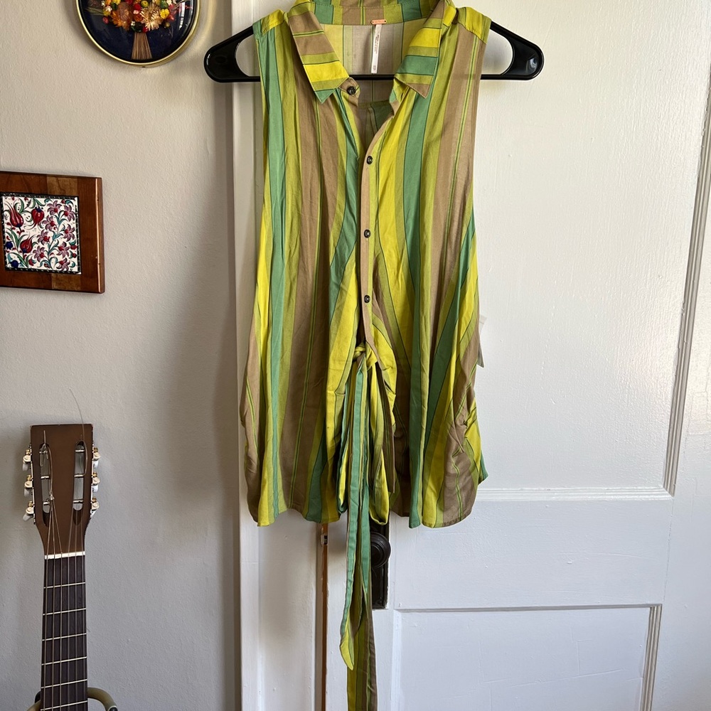 NWT Free People Mackenzie top - XS